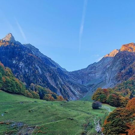 Logement 6 pers au cœur des montagnes pyrénéennes Boutx Exterior foto